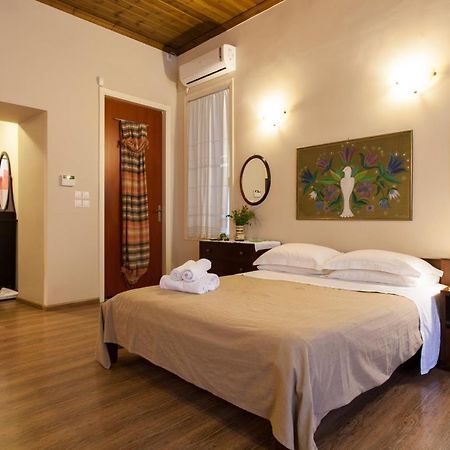 Psyri Neoclassical House Yard Free Parking Athens Exterior photo